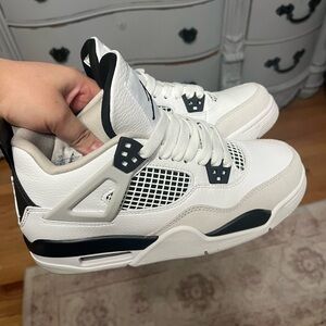 Jordan 4 Military Black